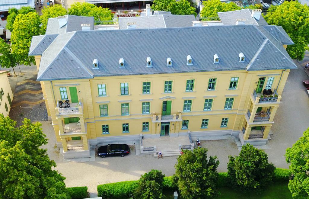 Ipoly Hotel Boutique Rooms & Suites Balatonfured Exterior photo