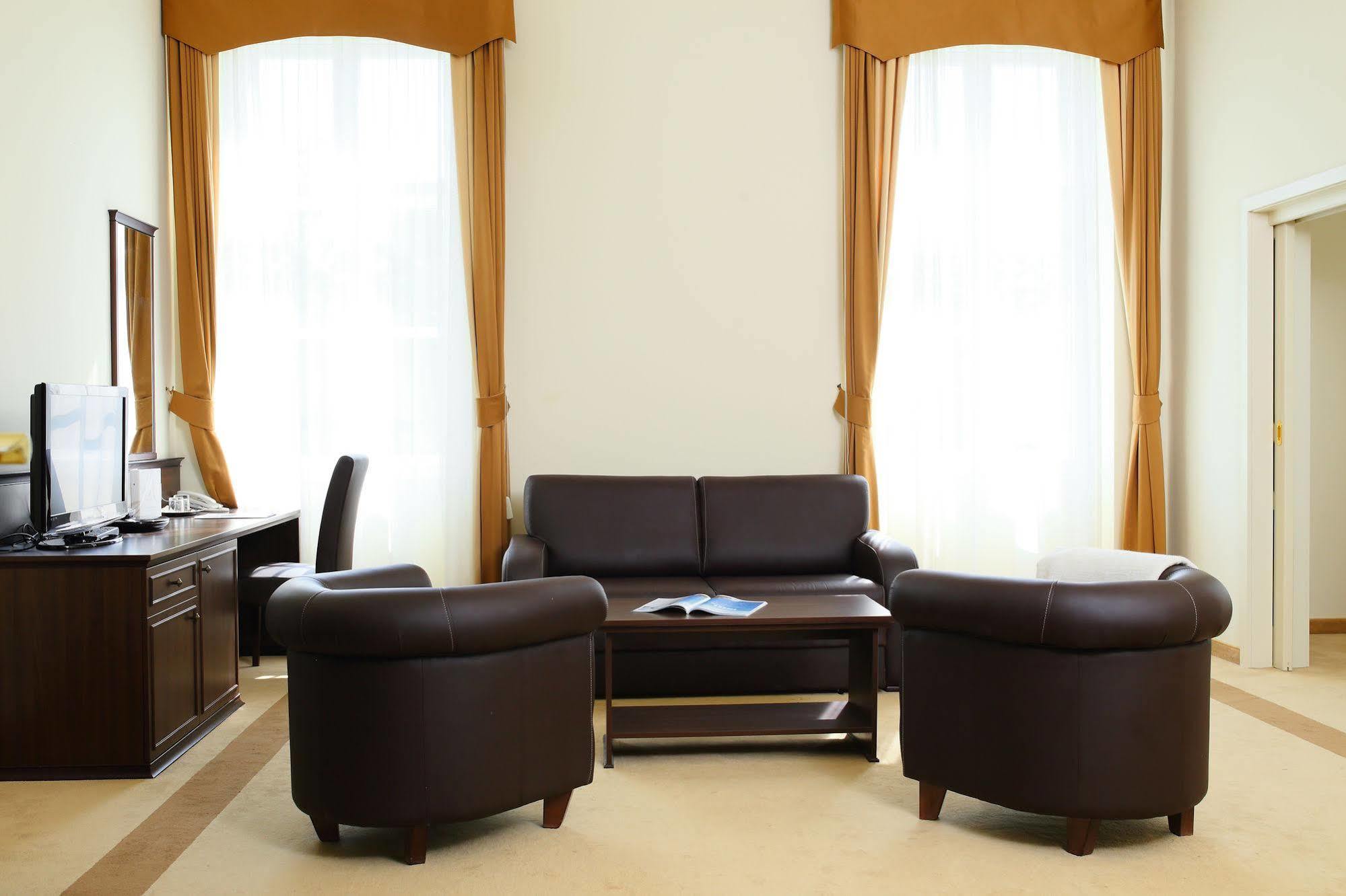 Ipoly Hotel Boutique Rooms & Suites Balatonfured Exterior photo
